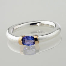 Load image into Gallery viewer, Ceylon Sapphire and Sterling Silver Tension Ring.