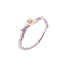 Load image into Gallery viewer, Organic Silver Ring Set with a Diamond in a Gold Square