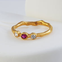 Load image into Gallery viewer, Ruby And Diamond Ring