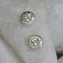 Load image into Gallery viewer, Palest Green Amethyst