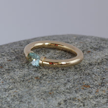 Load image into Gallery viewer, Aquamarine Tension Ring in Gold