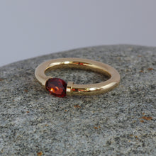 Load image into Gallery viewer, Garnet Tension Ring in Gold