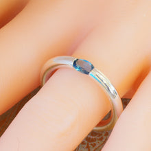 Load image into Gallery viewer, Tension Ring In London Blue Topaz