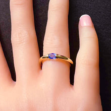 Load image into Gallery viewer, 9 Carat Gold Ring Set With A Ceylon Sapphire