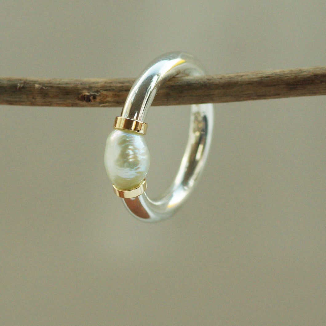 Freshwater Pearl Tension Ring