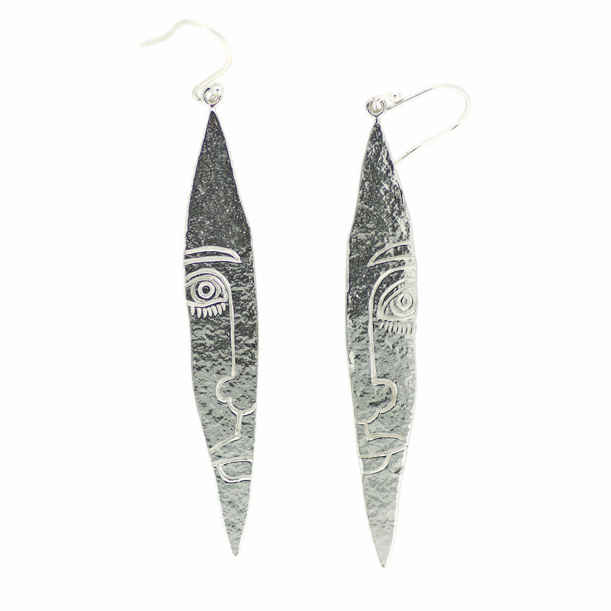 Long Silver Earrings Engraved With A Face