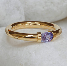 Load image into Gallery viewer, 9 carat Gold Tension Ring set with a Tanzanite
