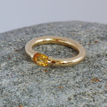 Load image into Gallery viewer, Citrine Tension Ring in Gold
