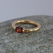 Load image into Gallery viewer, Garnet Tension Ring in Gold
