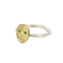 Load image into Gallery viewer, Silver And Gold Face Ring With Emerald And Diamond
