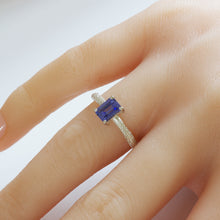 Load image into Gallery viewer, Silver Ring with Tanzanite Zirconium 
