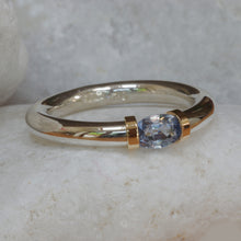Load image into Gallery viewer, Pale Blue Sapphire Tension Ring
