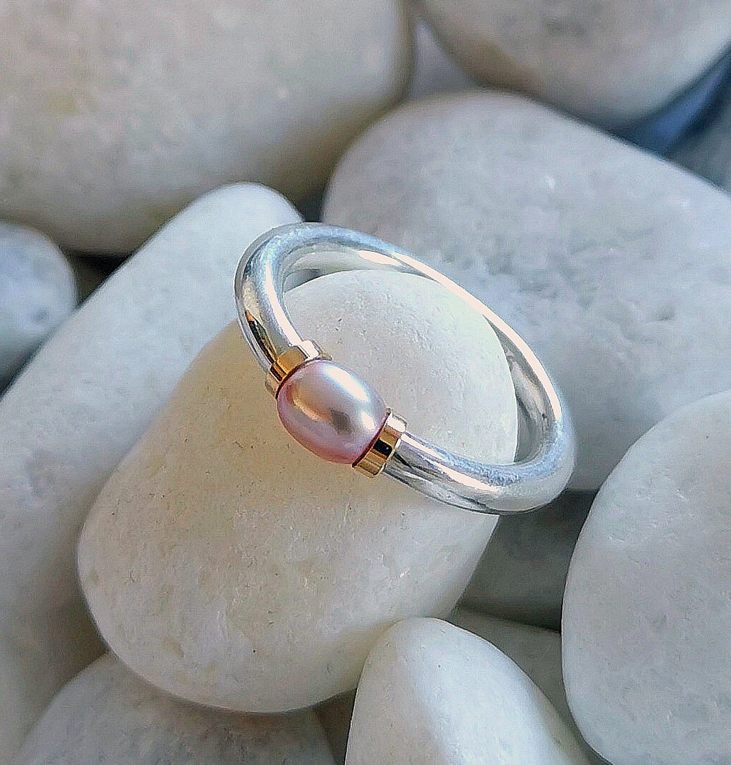 Silver And Freshwater PearlRing