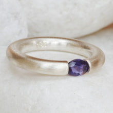 Load image into Gallery viewer, Plain Oval Iolite Tension Ring
