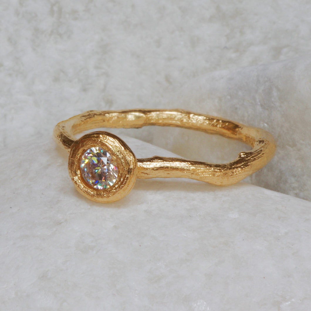 Woodland Style Solitaire Diamond Ring in Gold